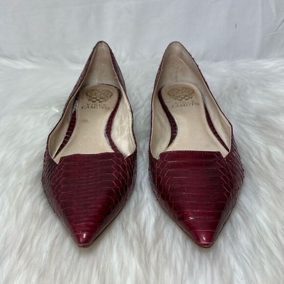 Vince Camuto Empa Burgundy Snake Print Leather Flats Sz 8 - Picture 2 of 6